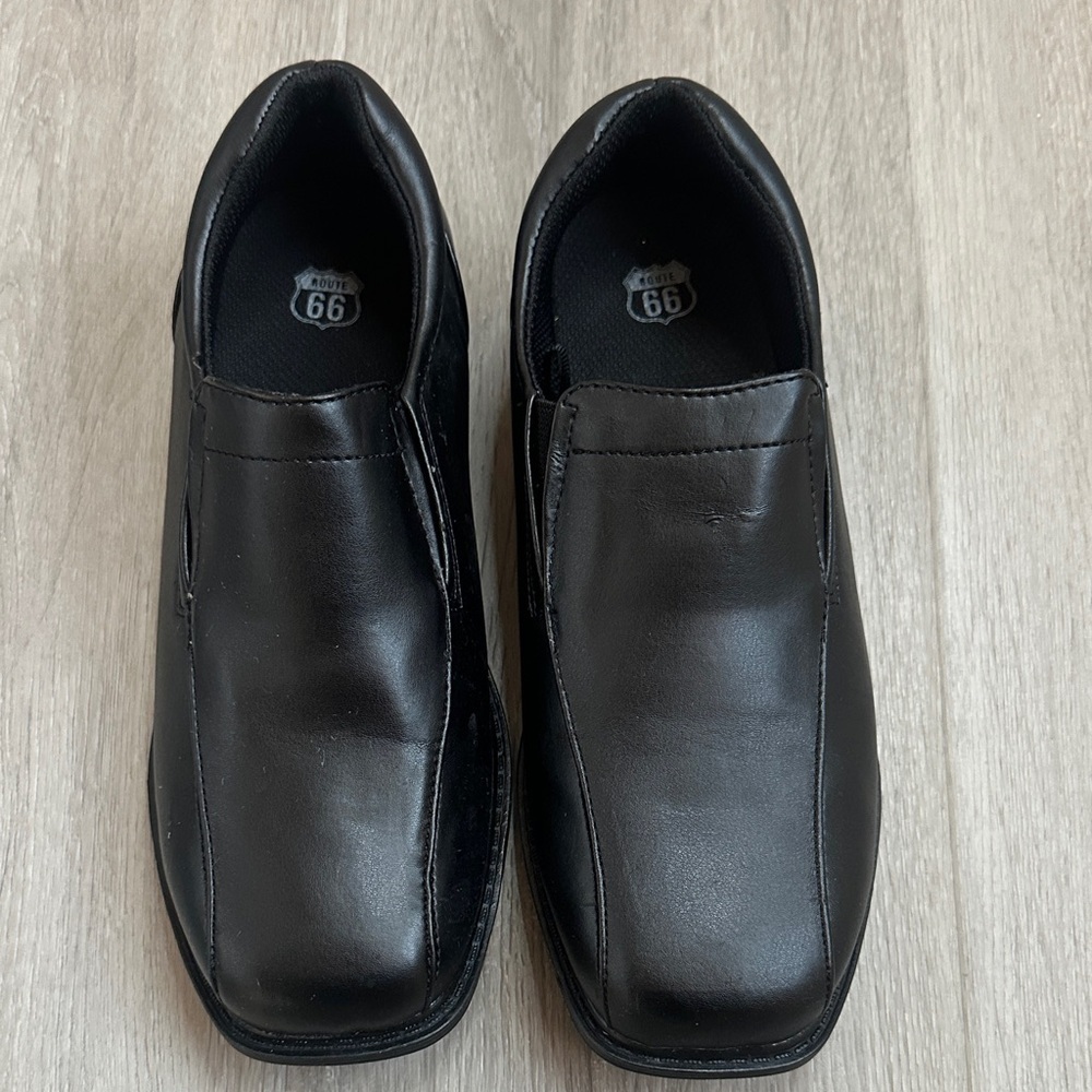 Boys Black Slip-On Shoes size 5